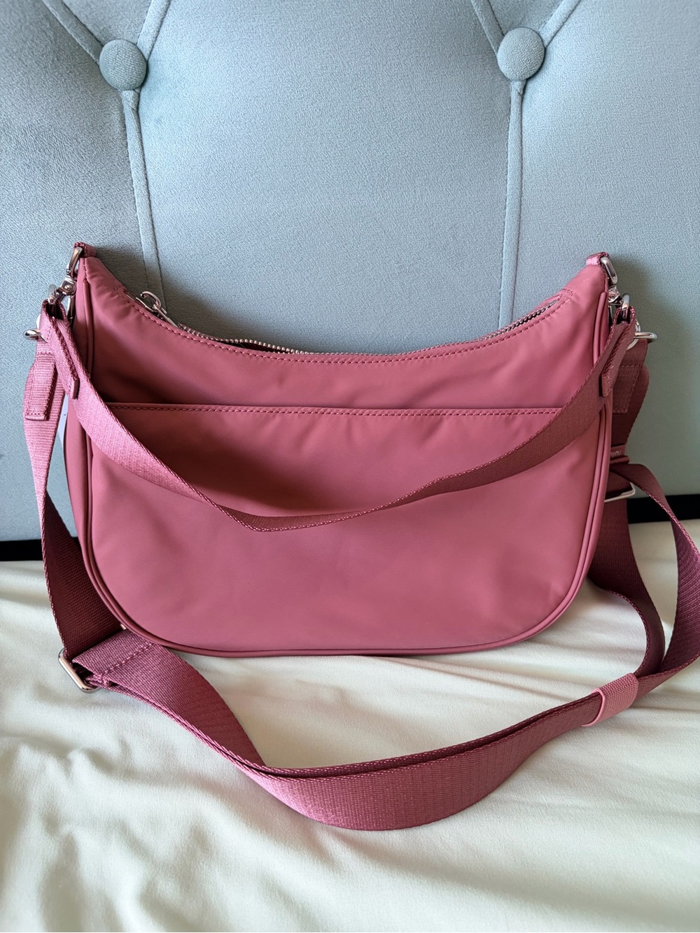 Lululemon Adjustable Mini Shoulder Bag 3L β Spiced Chai - Picture 6 of 7